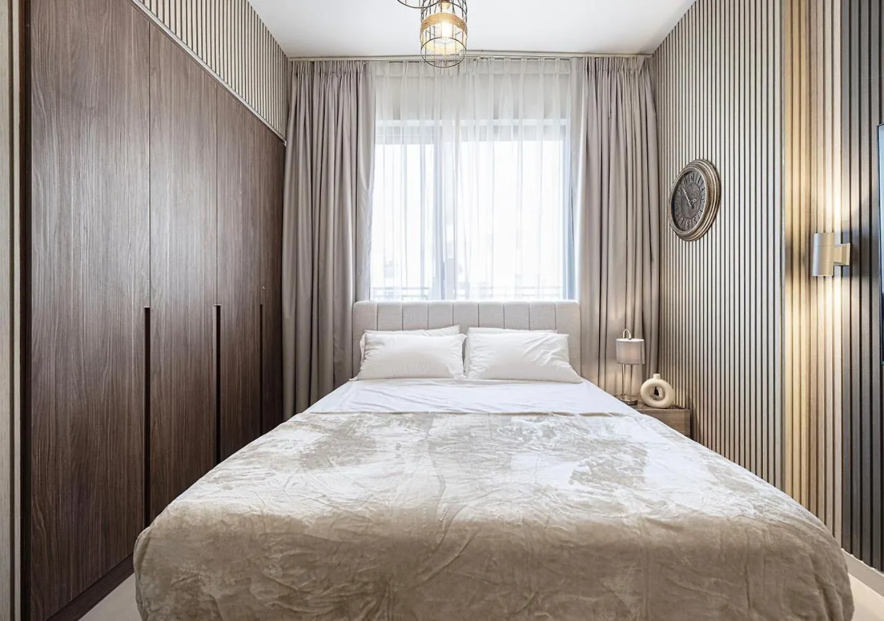 5 Star New Modern Studio Dubai