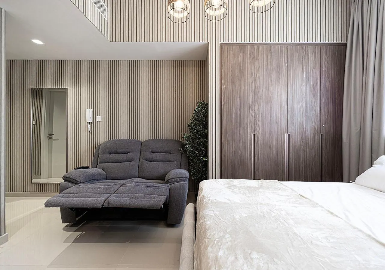 5 Star New Modern Studio Dubai Apartment